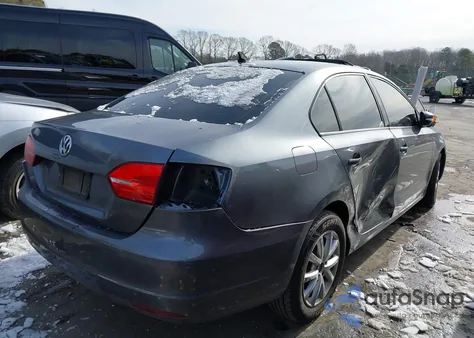 2011 Volkswagen Jetta 2.5L Se z USA, uszkodzony, nr VIN 3VWDZ7AJ5BM352494